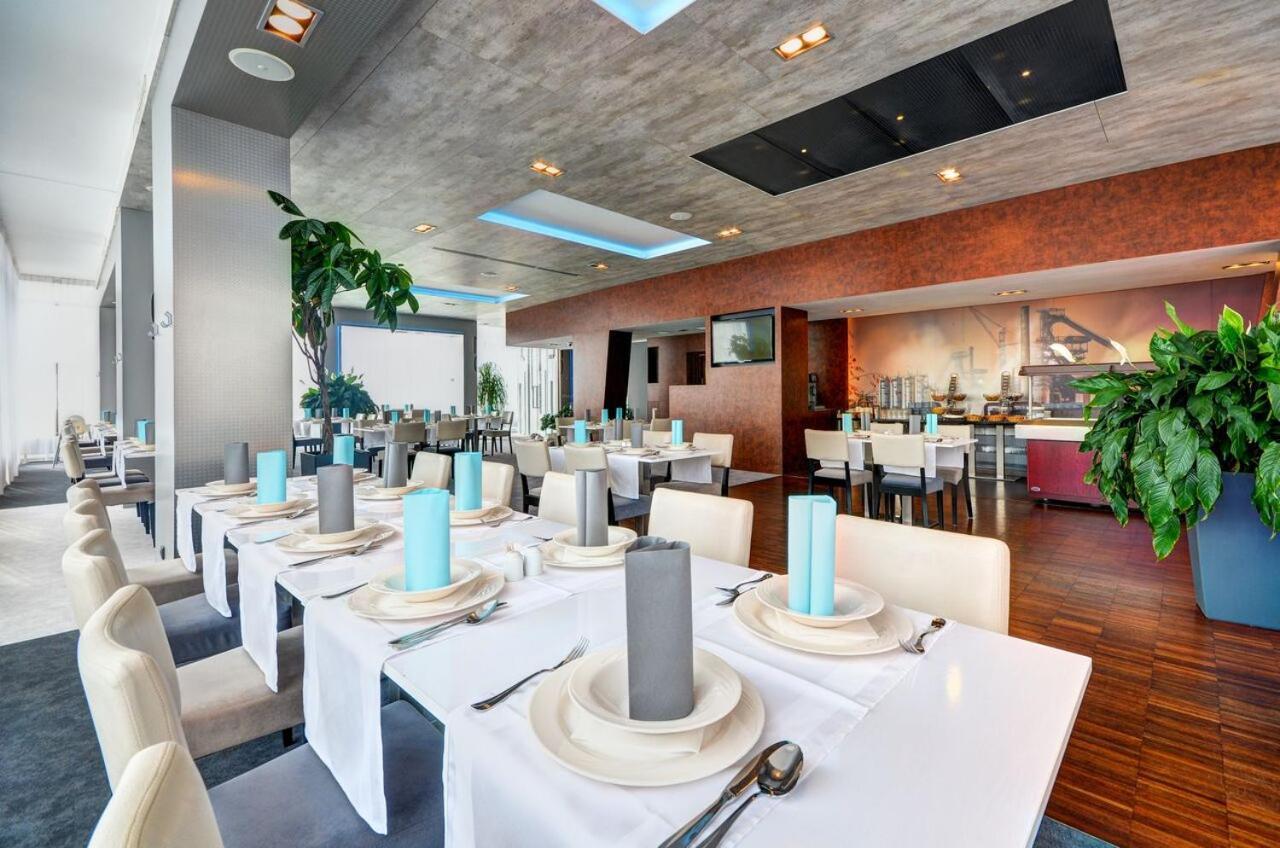 טריניץ Steelhouse Hotel מראה חיצוני תמונה
